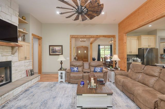 61 Joy Cir, Winchester, TN 37398