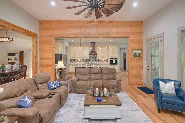 61 Joy Cir, Winchester, TN 37398