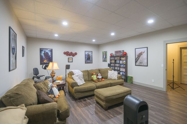 61 Joy Cir, Winchester, TN 37398