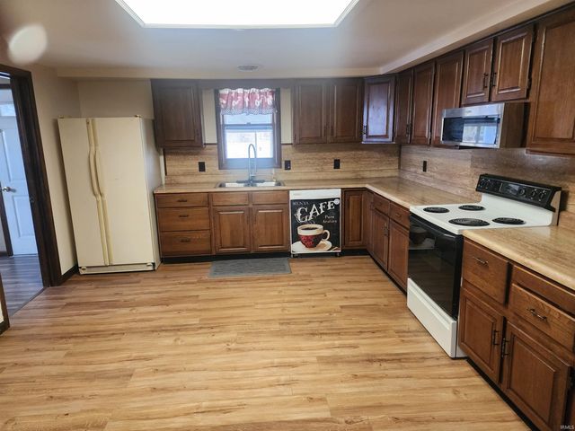 3518 S Valley Avenue, Marion, IN 46953