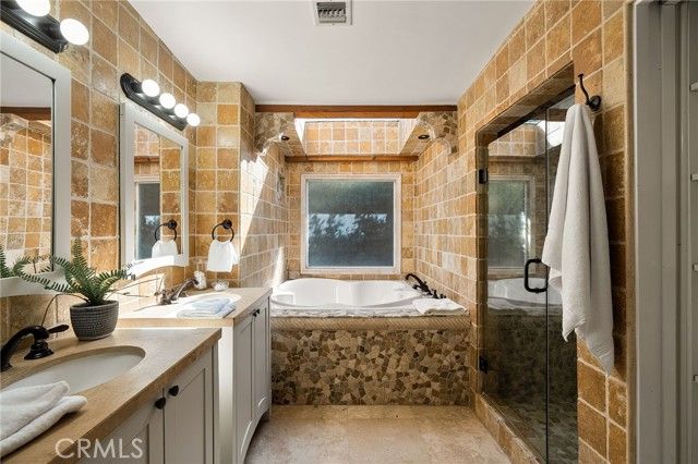 3310 Bennett Drive, Los Angeles, CA 90068