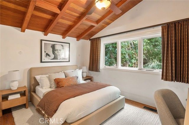 3310 Bennett Drive, Los Angeles, CA 90068