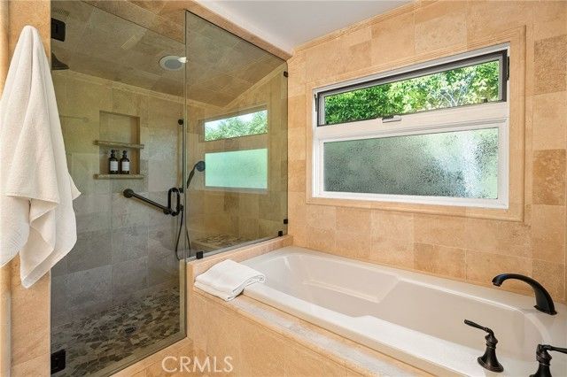 3310 Bennett Drive, Los Angeles, CA 90068