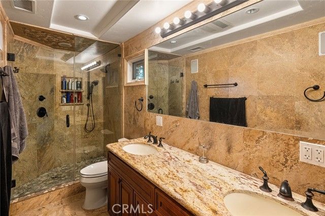 3310 Bennett Drive, Los Angeles, CA 90068