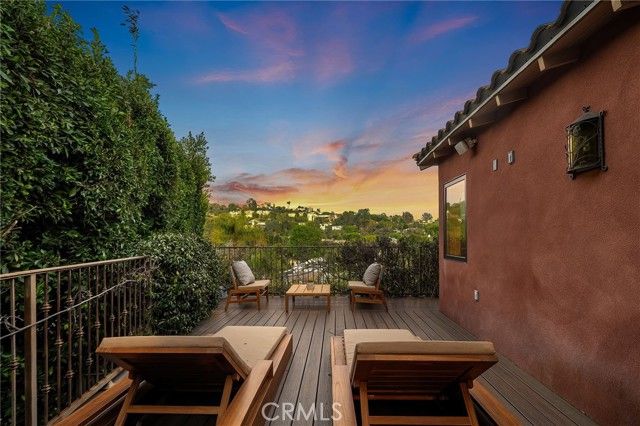 3310 Bennett Drive, Los Angeles, CA 90068