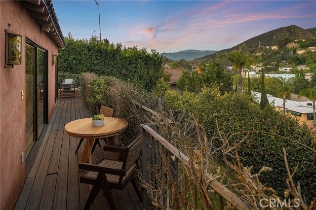 3310 Bennett Drive, Los Angeles, CA 90068