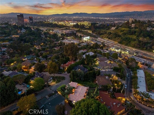 3310 Bennett Drive, Los Angeles, CA 90068