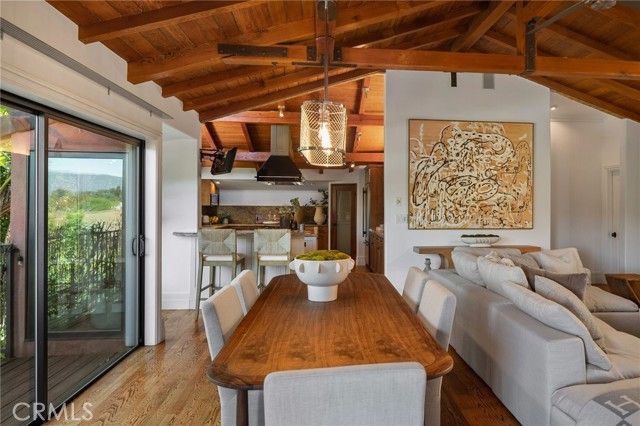 3310 Bennett Drive, Los Angeles, CA 90068