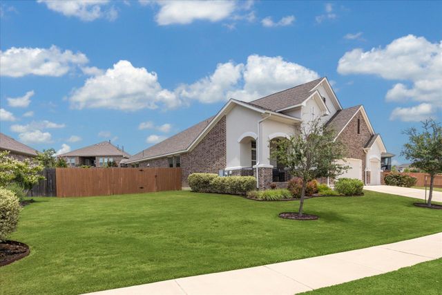 744 Founders RDG, Dripping Springs, TX 78620