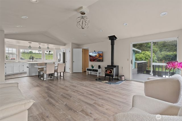 1974 Fiver Place, Oak Harbor, WA 98277