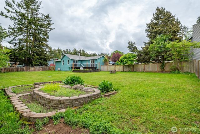 1974 Fiver Place, Oak Harbor, WA 98277