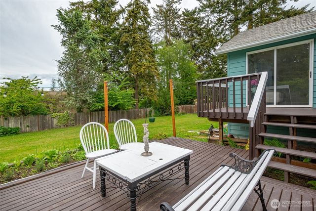 1974 Fiver Place, Oak Harbor, WA 98277