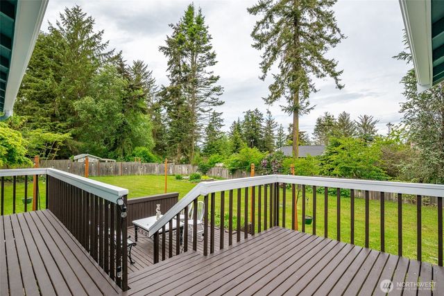 1974 Fiver Place, Oak Harbor, WA 98277