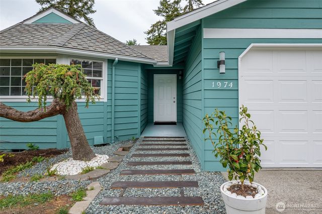 1974 Fiver Place, Oak Harbor, WA 98277