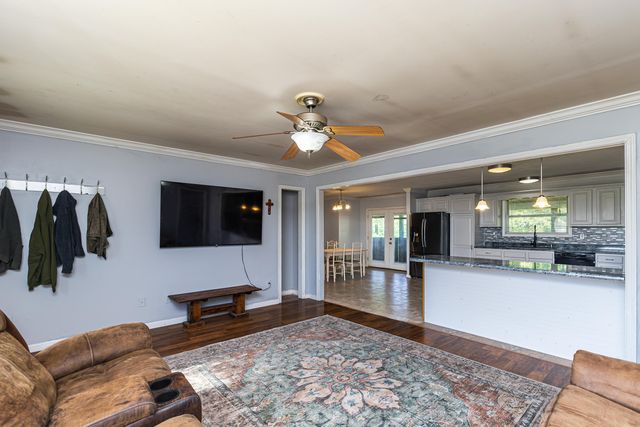 36 Manuel Road, Stanford, KY 40484