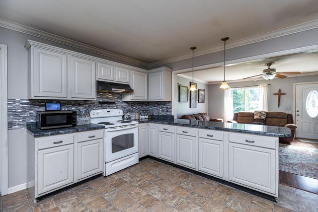 36 Manuel Road, Stanford, KY 40484