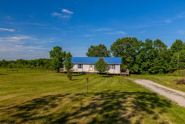 36 Manuel Road, Stanford, KY 40484