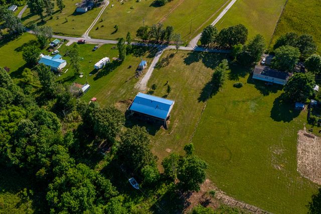 36 Manuel Road, Stanford, KY 40484