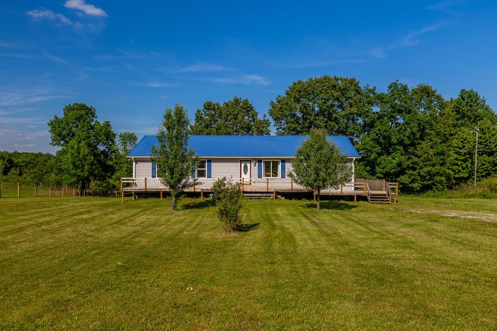 36 Manuel Road, Stanford, KY 40484