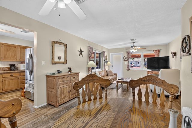 220 NW 48th Street, Oakland Park, FL 33309
