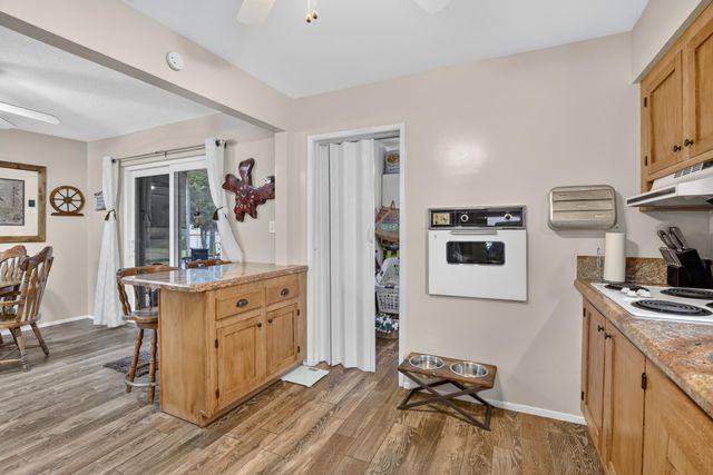 220 NW 48th Street, Oakland Park, FL 33309