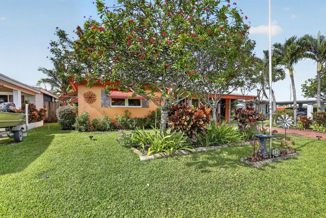 220 NW 48th Street, Oakland Park, FL 33309