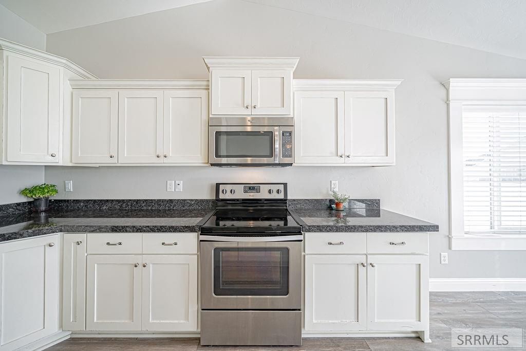 Image 23 of property listing at 5082 E Nelson Drive, Iona, ID 83427