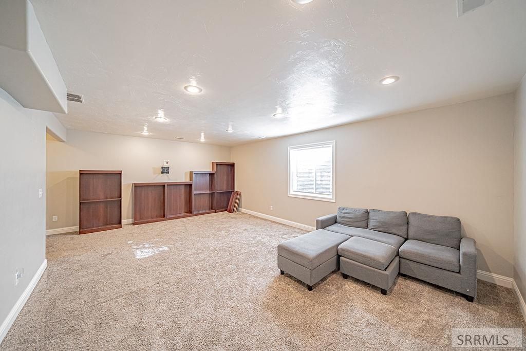 Image 51 of property listing at 5082 E Nelson Drive, Iona, ID 83427