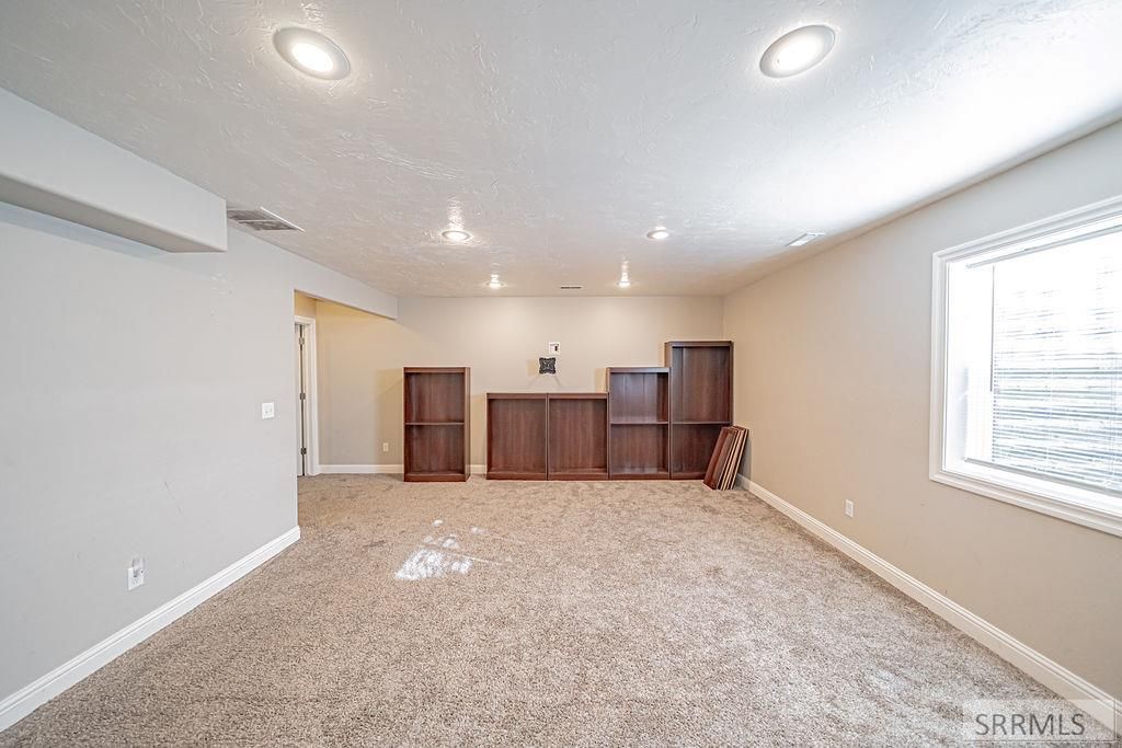 Image 52 of property listing at 5082 E Nelson Drive, Iona, ID 83427