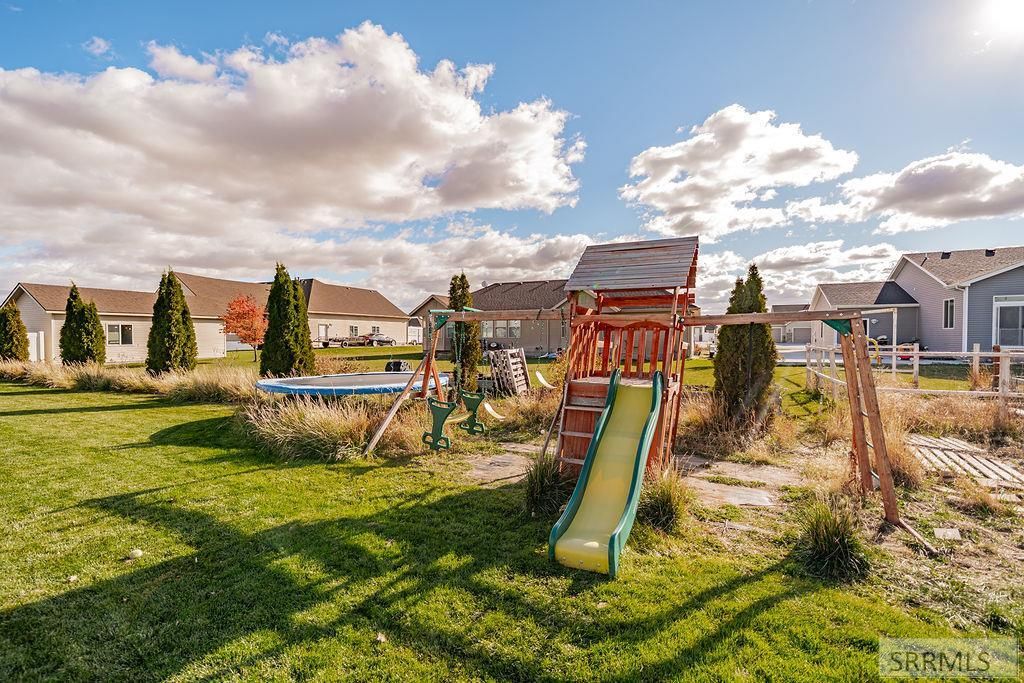 Image 72 of property listing at 5082 E Nelson Drive, Iona, ID 83427