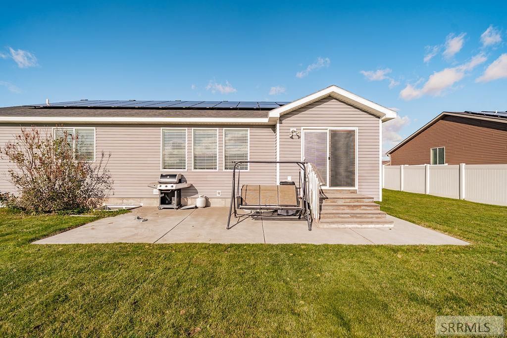 Image 75 of property listing at 5082 E Nelson Drive, Iona, ID 83427