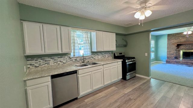 2626 W Washington Street, Denison, TX 75020