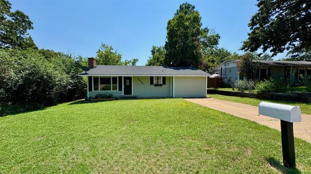 2626 W Washington Street, Denison, TX 75020