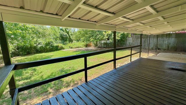 2626 W Washington Street, Denison, TX 75020