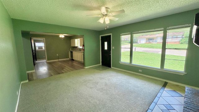 2626 W Washington Street, Denison, TX 75020