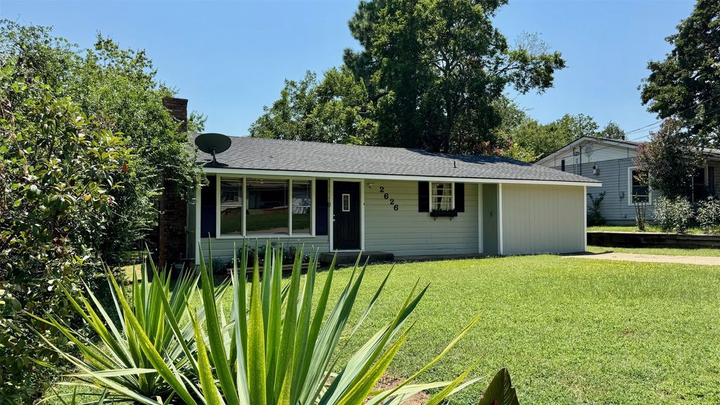 2626 W Washington Street, Denison, TX 75020