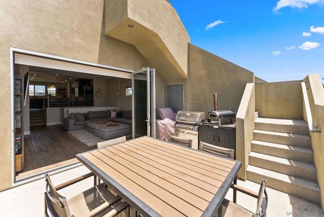 3952 Haines St, San Diego, CA 92109