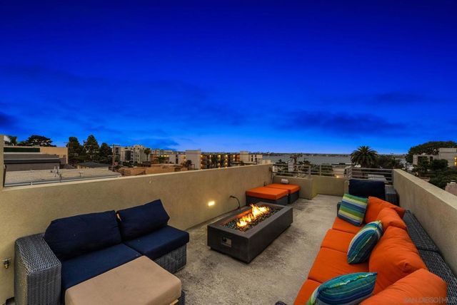 3952 Haines St, San Diego, CA 92109