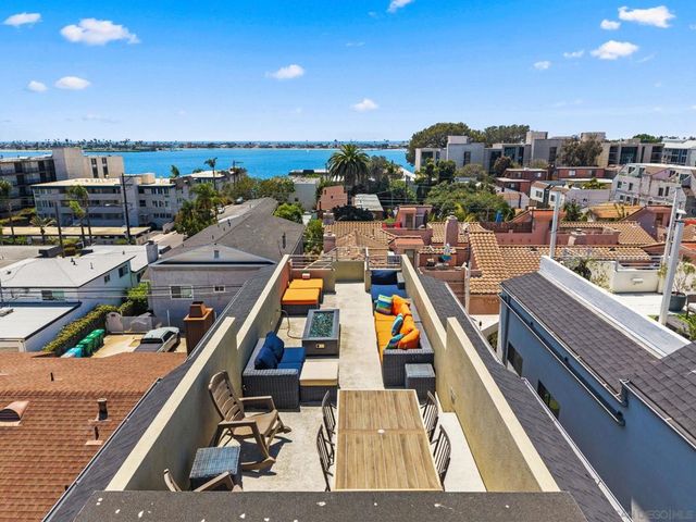 3952 Haines St, San Diego, CA 92109