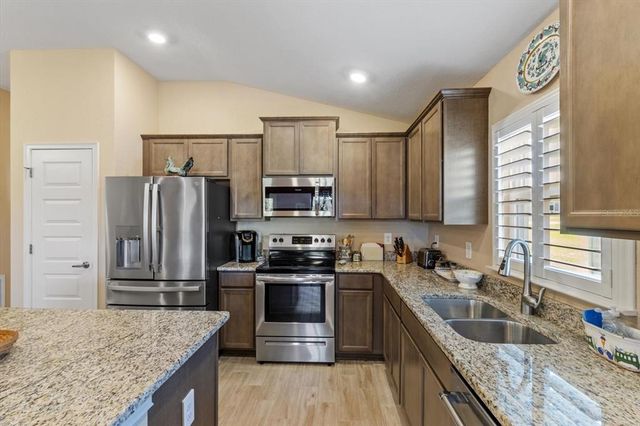 571 W TWISTED OAKS DRIVE, Beverly Hills, FL 34465