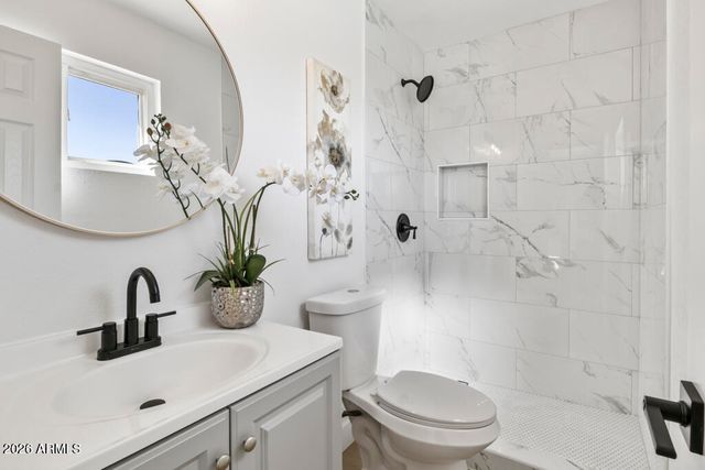 1123 E ALICE Avenue, Phoenix, AZ 85020