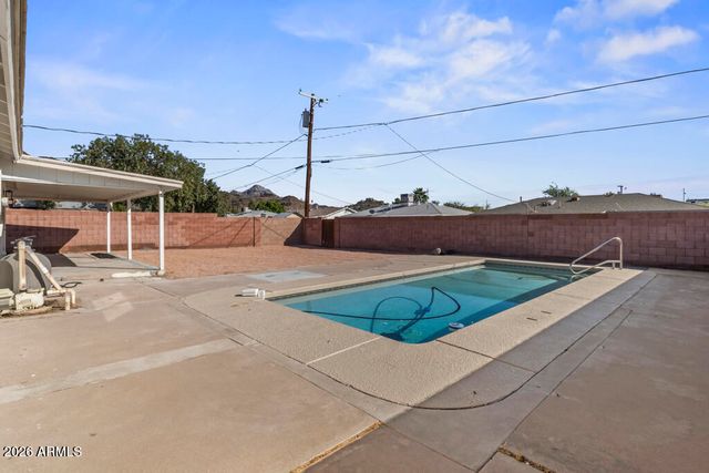 1123 E ALICE Avenue, Phoenix, AZ 85020