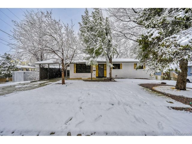 8370 W 64th Ave, Arvada, CO 80004