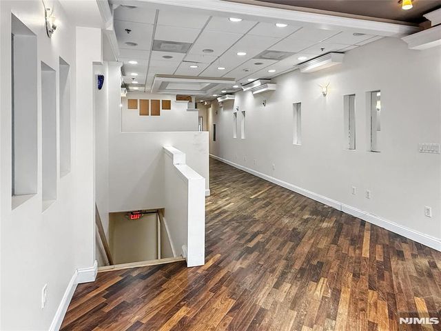 854 Kinderkamack, River Edge, NJ 07661