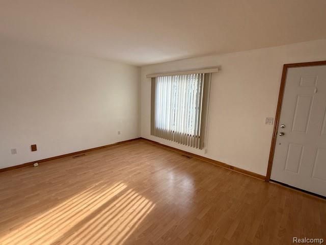 48530 Sugarbush Road 45, New Baltimore, MI 48047