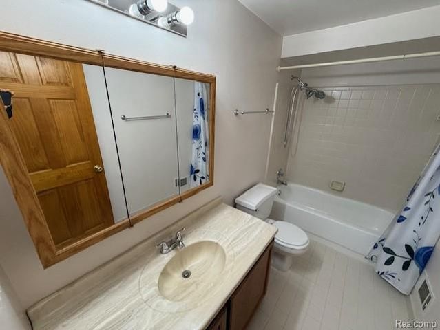 48530 Sugarbush Road 45, New Baltimore, MI 48047