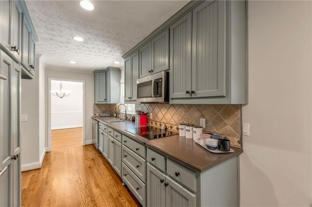 180 Dublin Court SW, Mableton, GA 30126