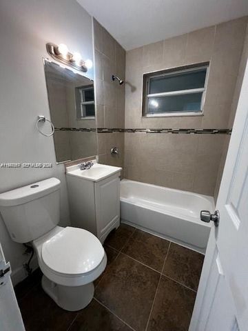 3811 SW 31st Ct, West Park, FL 33023