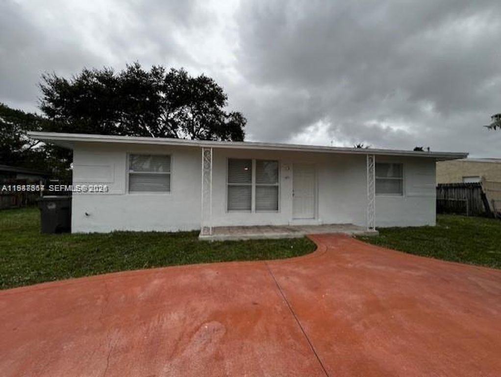 3811 SW 31st Ct, West Park, FL 33023