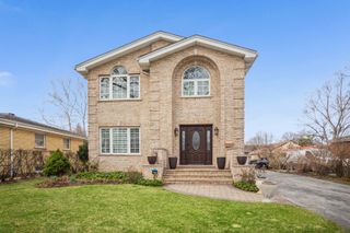 420 Radcliffe Avenue, Des Plaines, IL 60016
